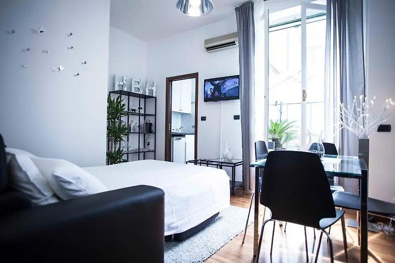 Hemeras Boutique House Aparthotel Duomo 12 Milan