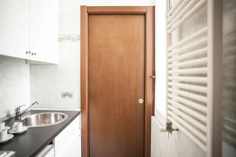 Hemeras Boutique House Aparthotel Duomo 12 밀라노 4*,